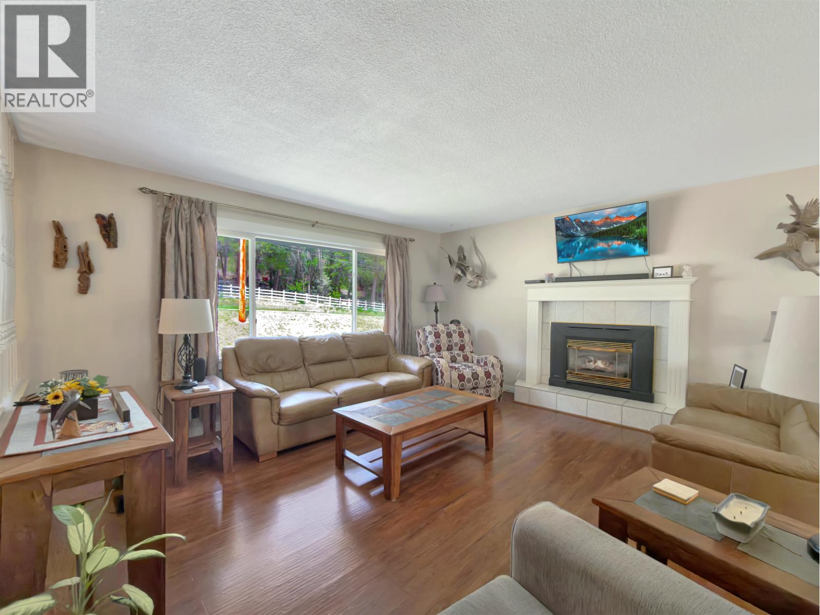 2055 COMMODORE CRESCENT - 6