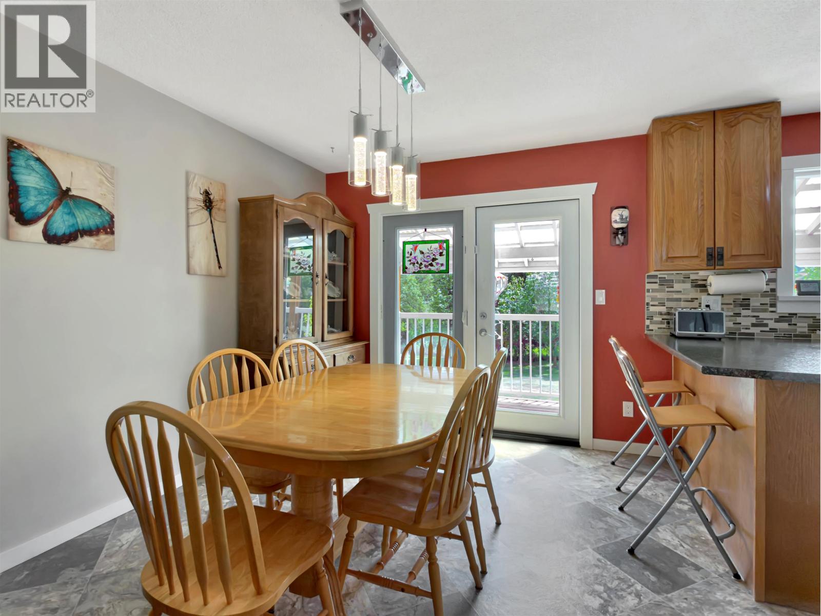 2055 COMMODORE CRESCENT - 8