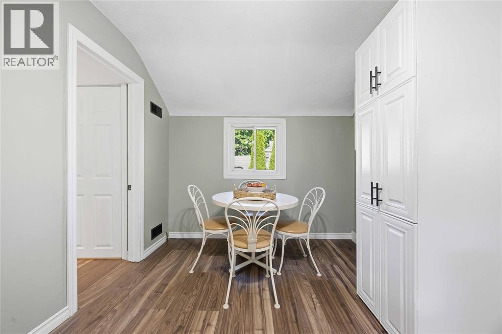 534 Plympton STREET - 17