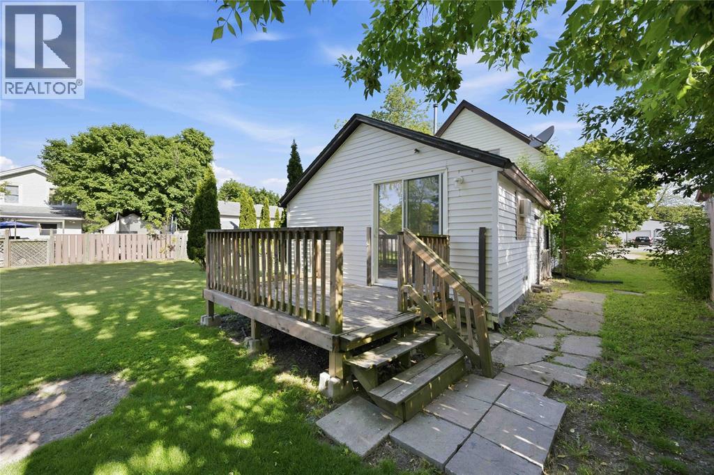 534 Plympton STREET - 33