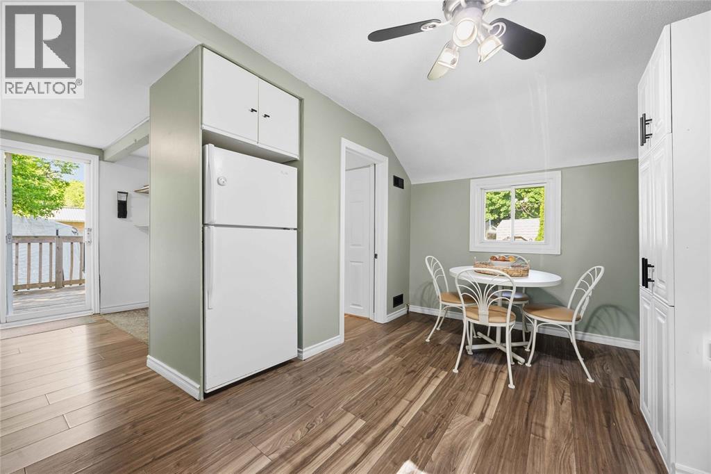534 Plympton STREET - 16