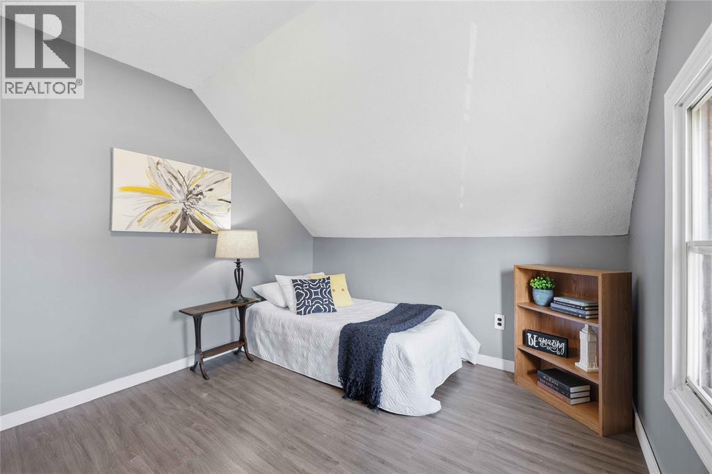 534 Plympton STREET - 25