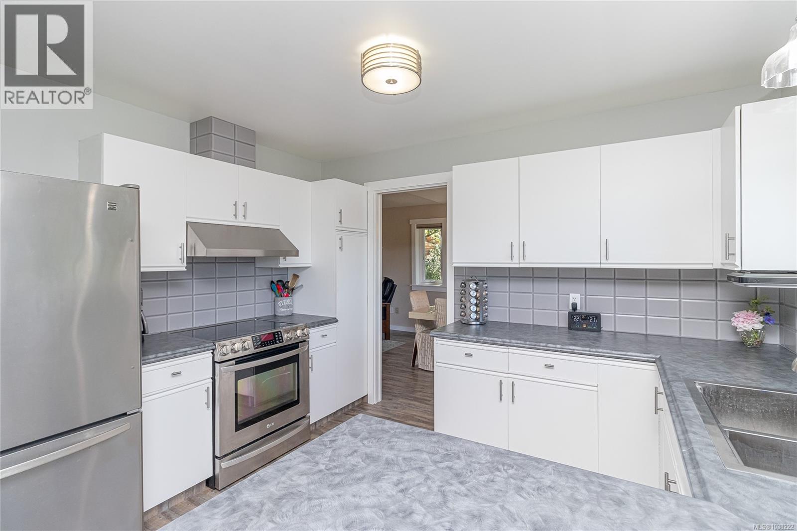 6282 Thomson Terr, Duncan