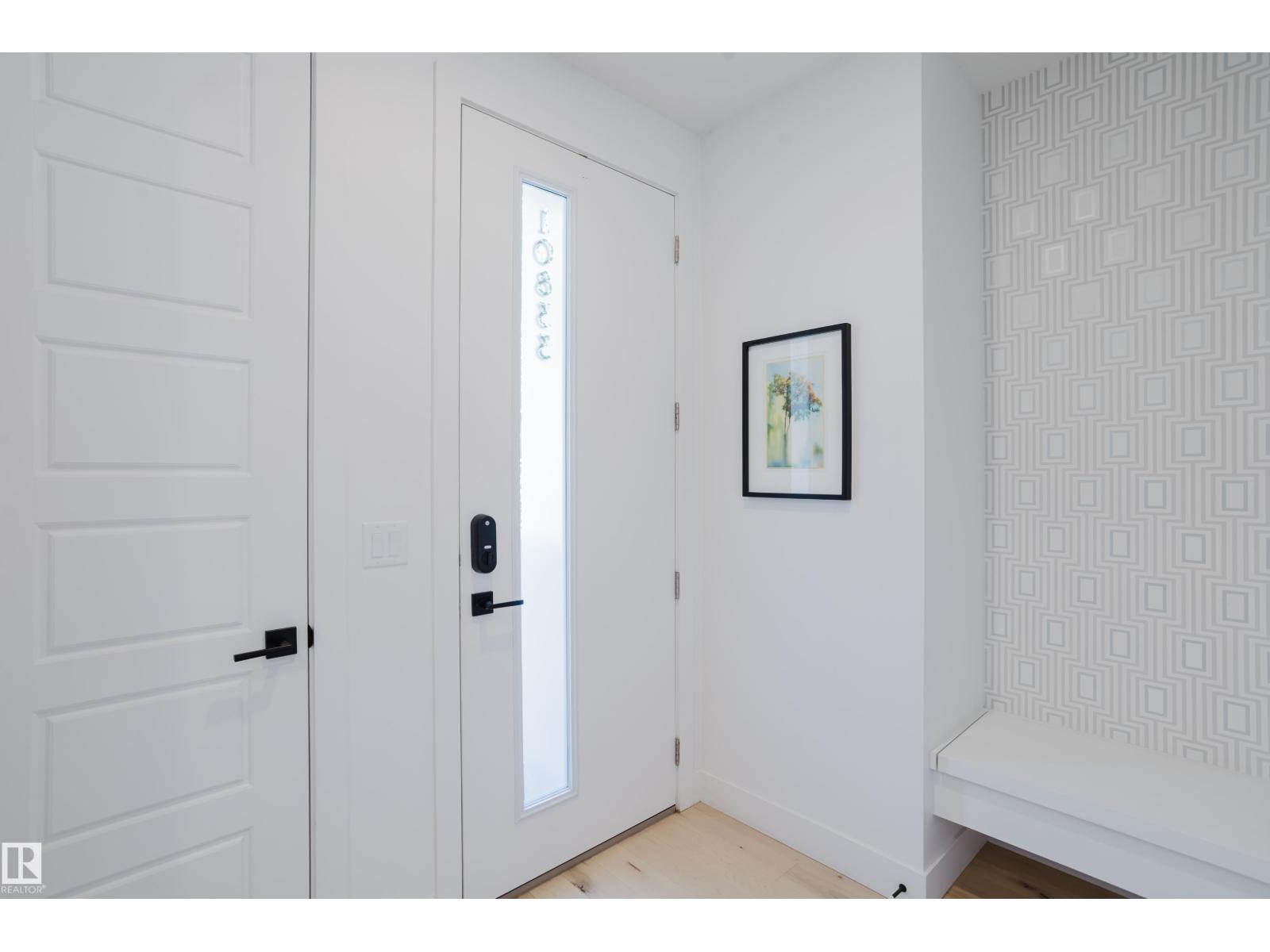 10833 140 ST NW - 2