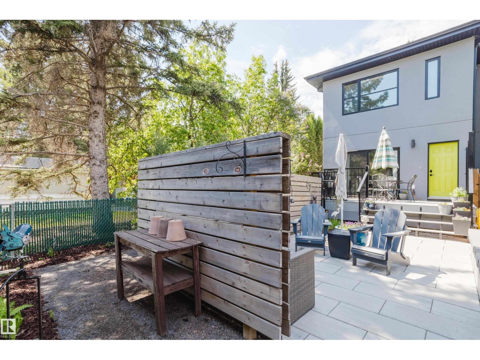 10833 140 ST NW - 24