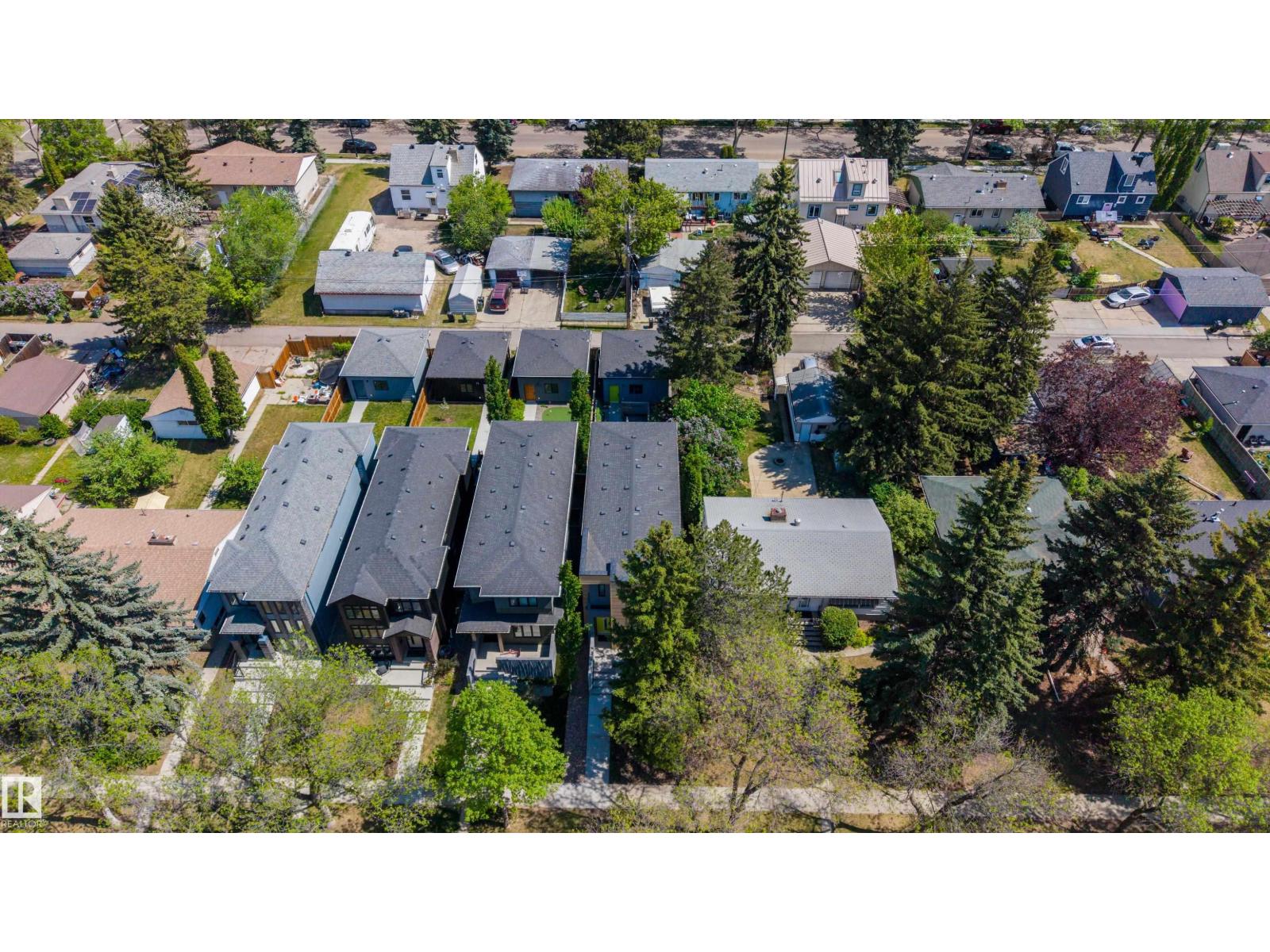 10833 140 ST NW - 27
