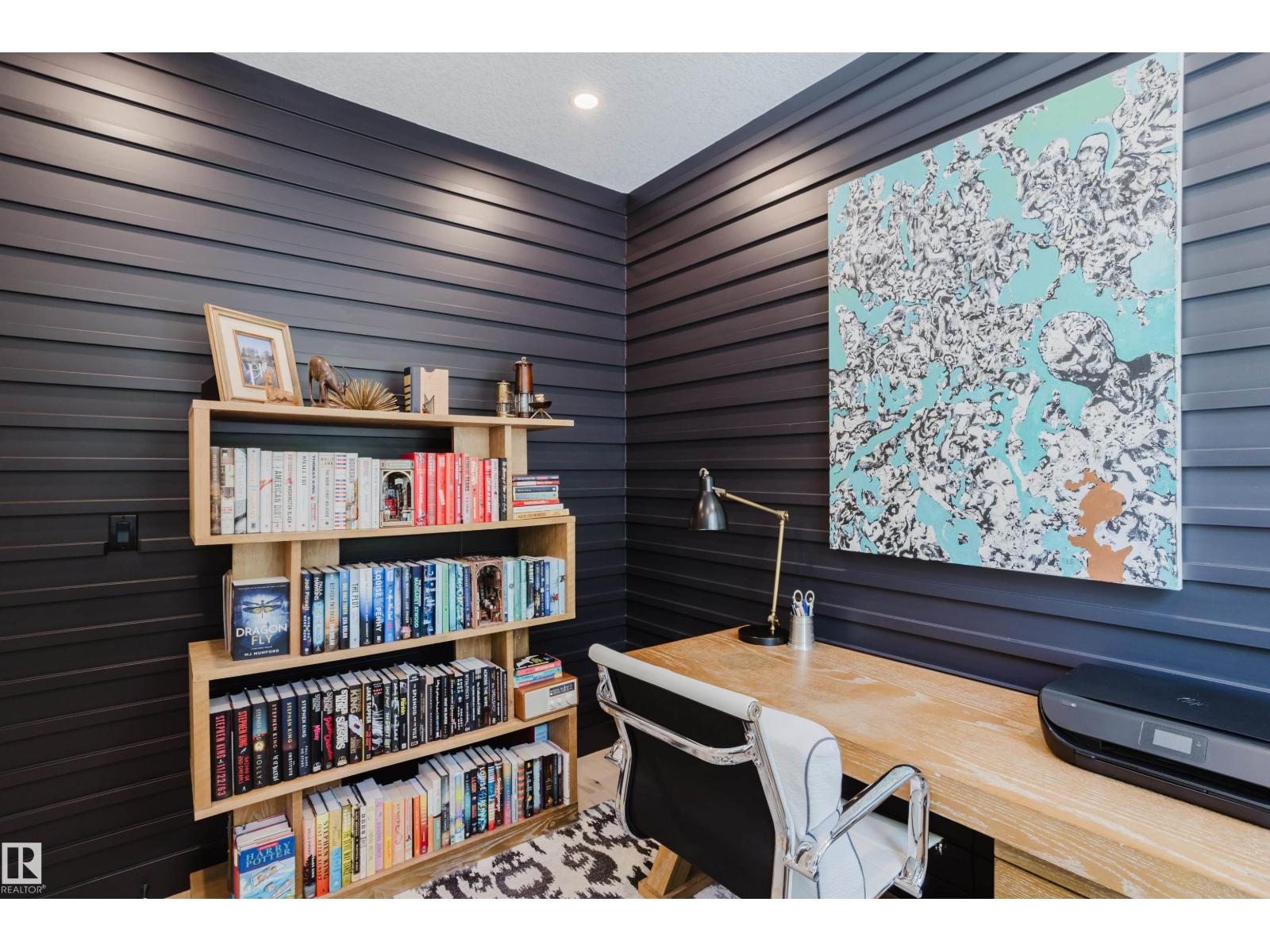 10833 140 ST NW - 3