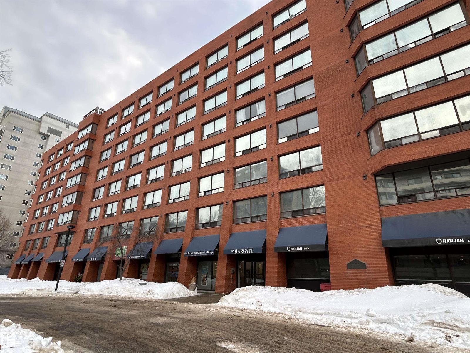 #714 10160 114 ST NW - 1