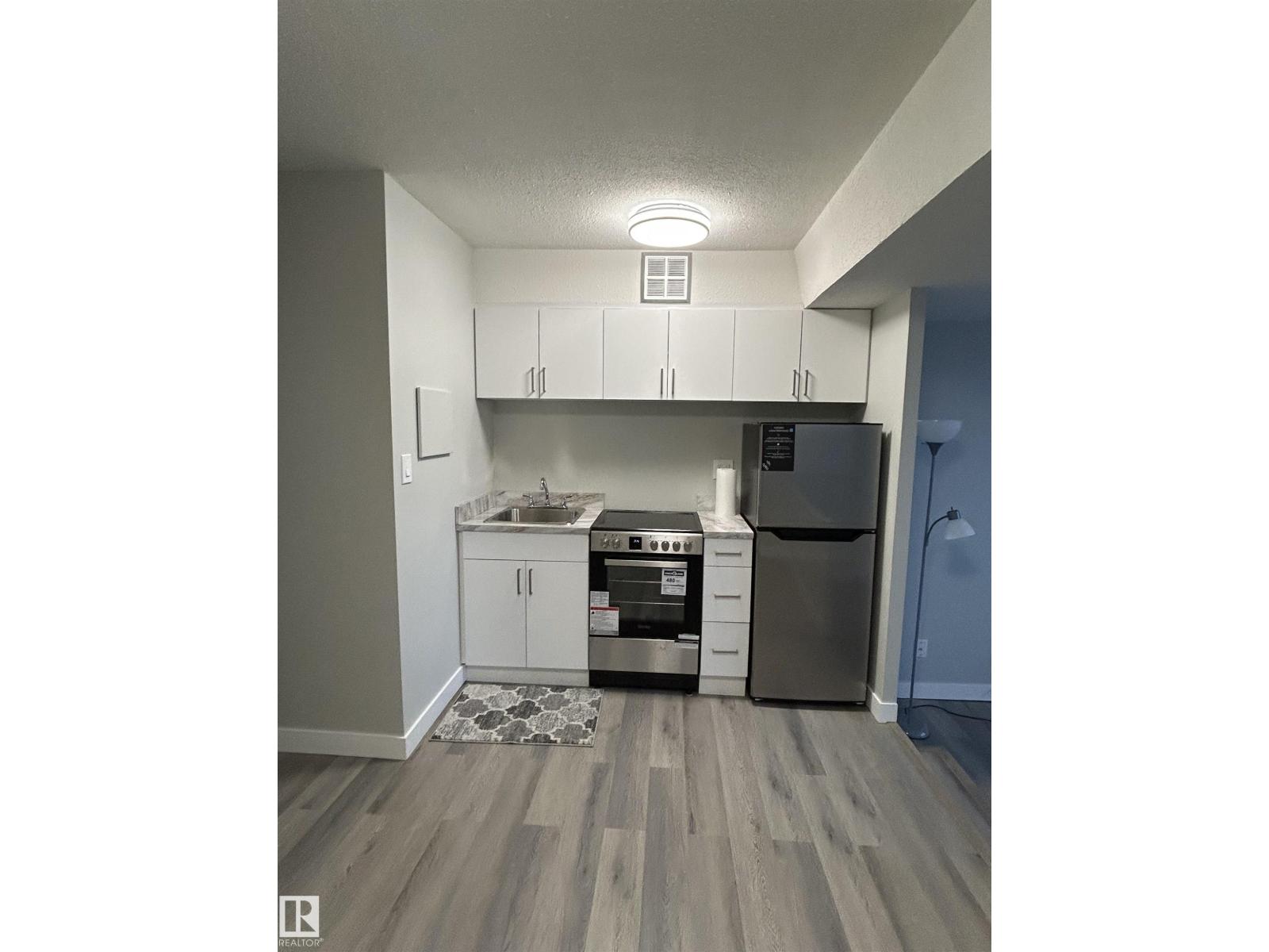 #714 10160 114 ST NW - 2