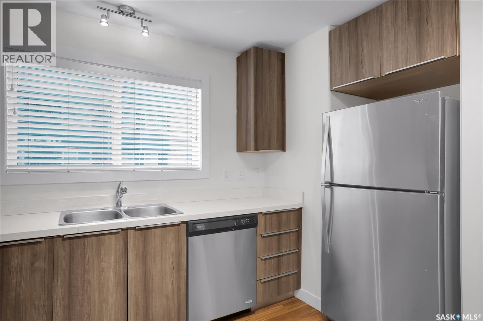 4 1060 Parr Hill DRIVE — photo 14