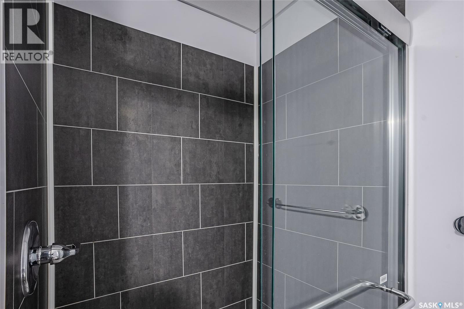4 1060 Parr Hill DRIVE — photo 32