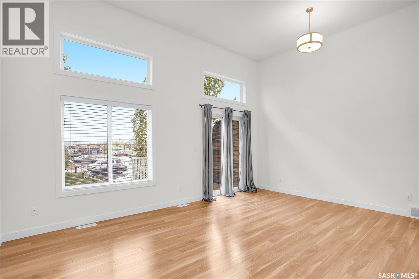4 1060 Parr Hill DRIVE - photo 5