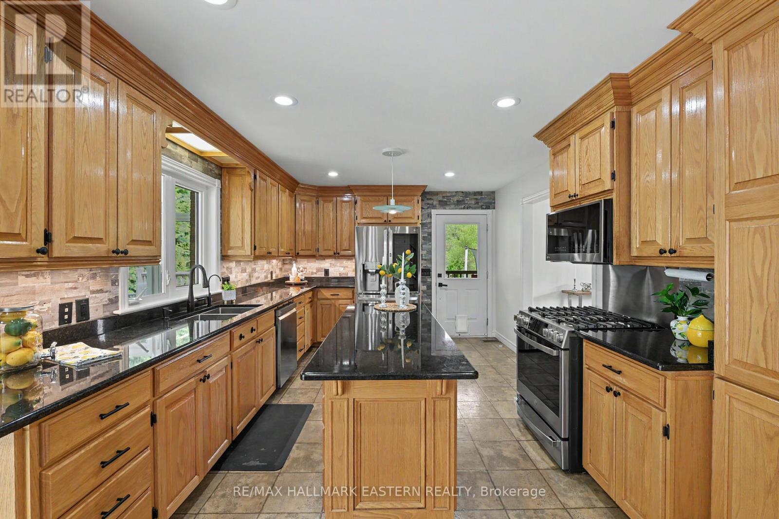 4038 SPRING ROAD - 11