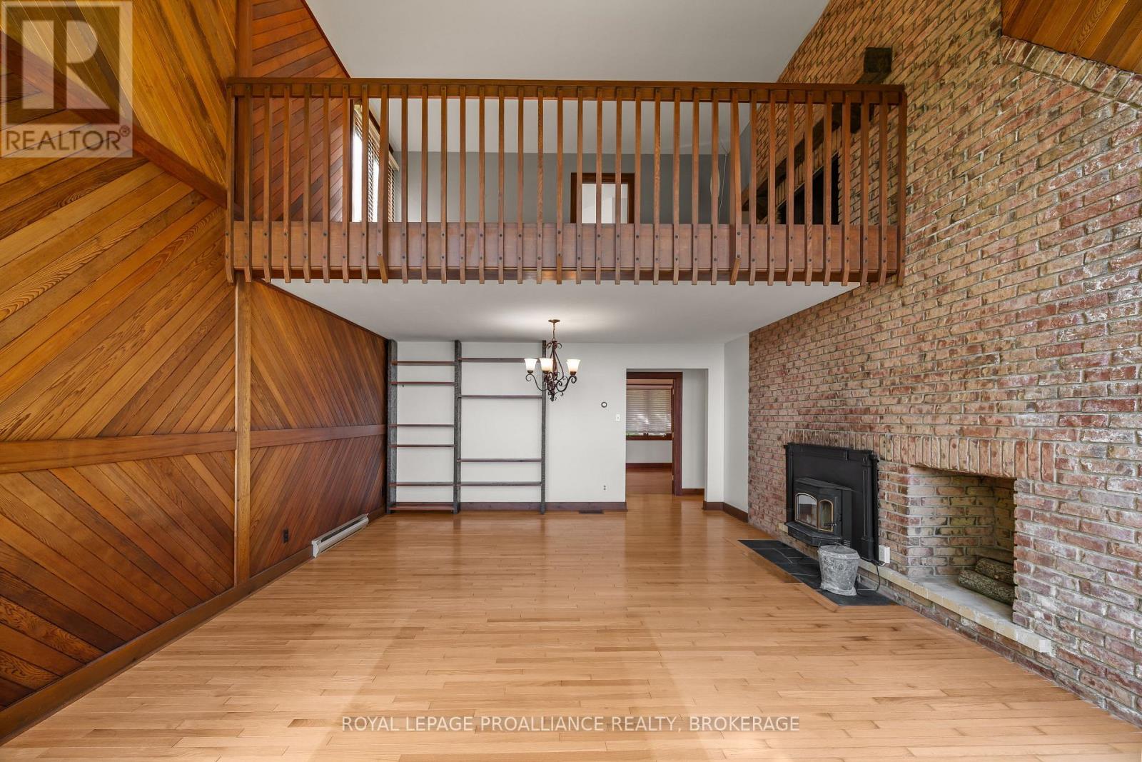 20 RIVERSIDE DRIVE - 15