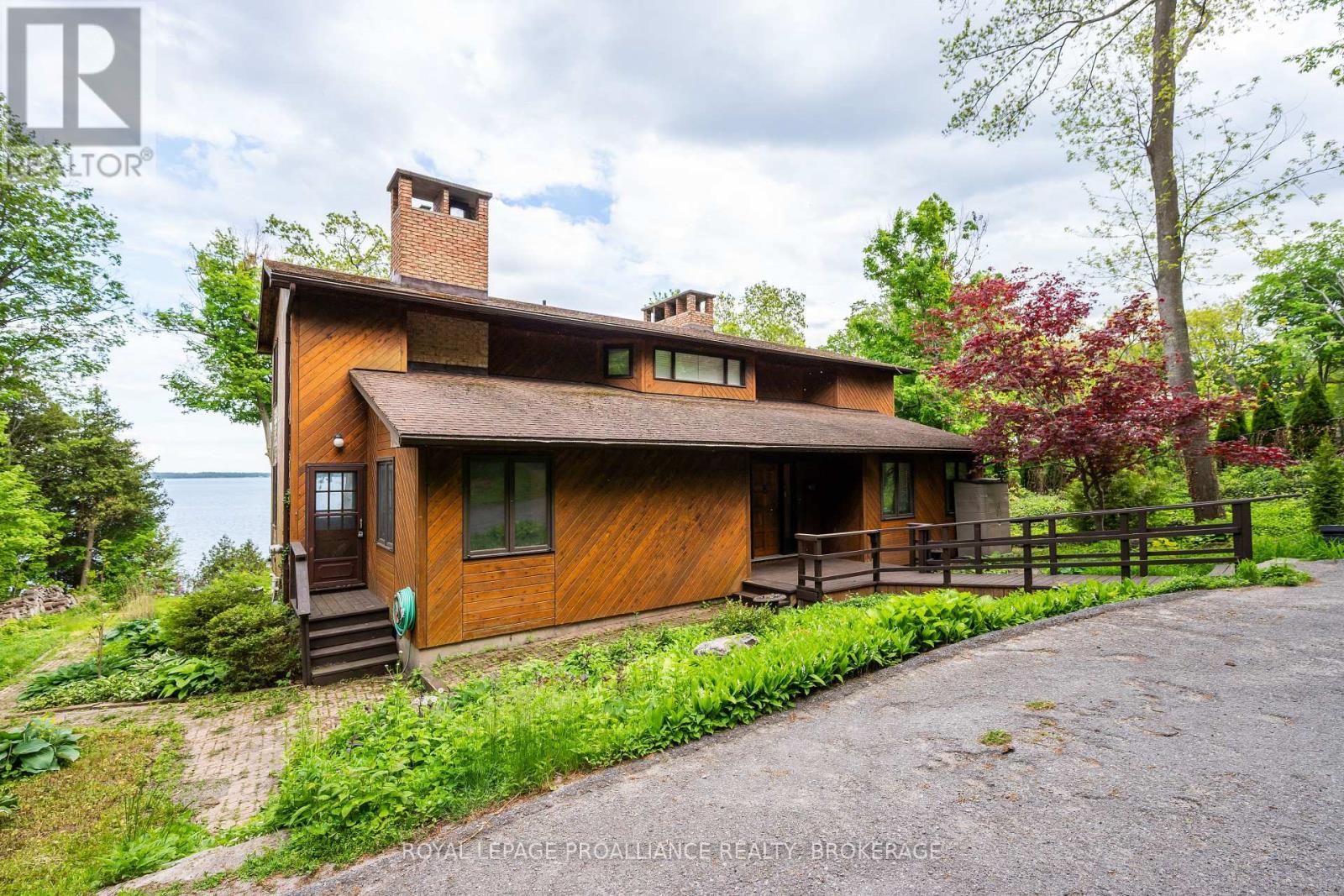 20 RIVERSIDE DRIVE - 3