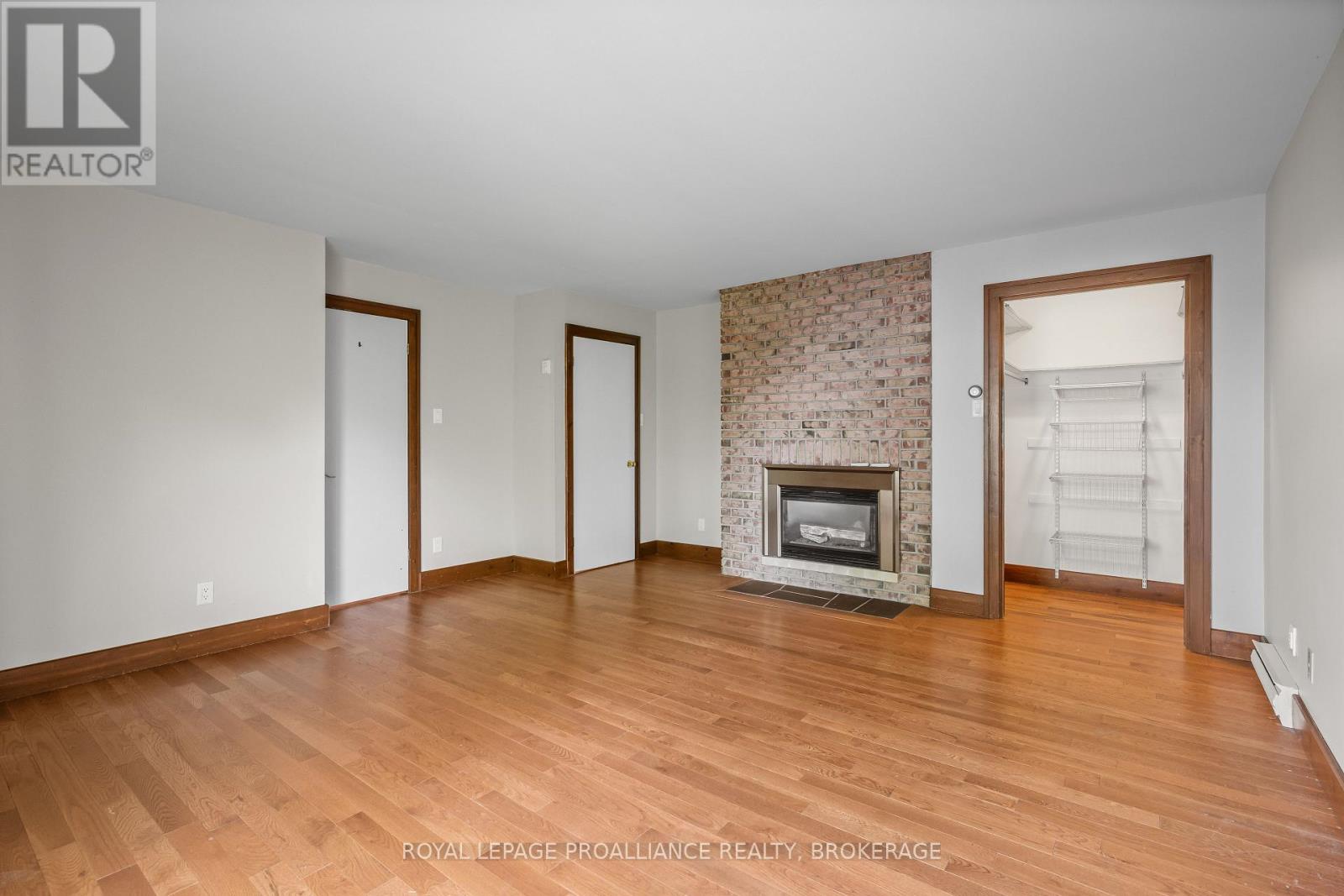 20 RIVERSIDE DRIVE - 40
