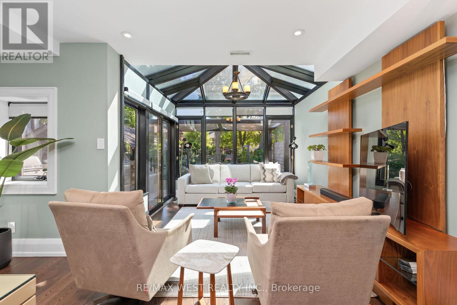 79 ELMSTHORPE AVENUE - 8