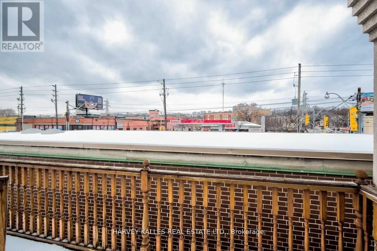 2 - 1098 BATHURST STREET