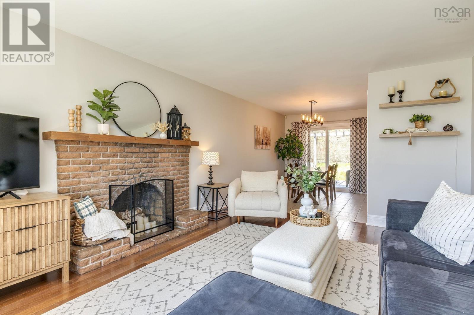 Property 32 of 50 of 41 Dumbarton Avenue