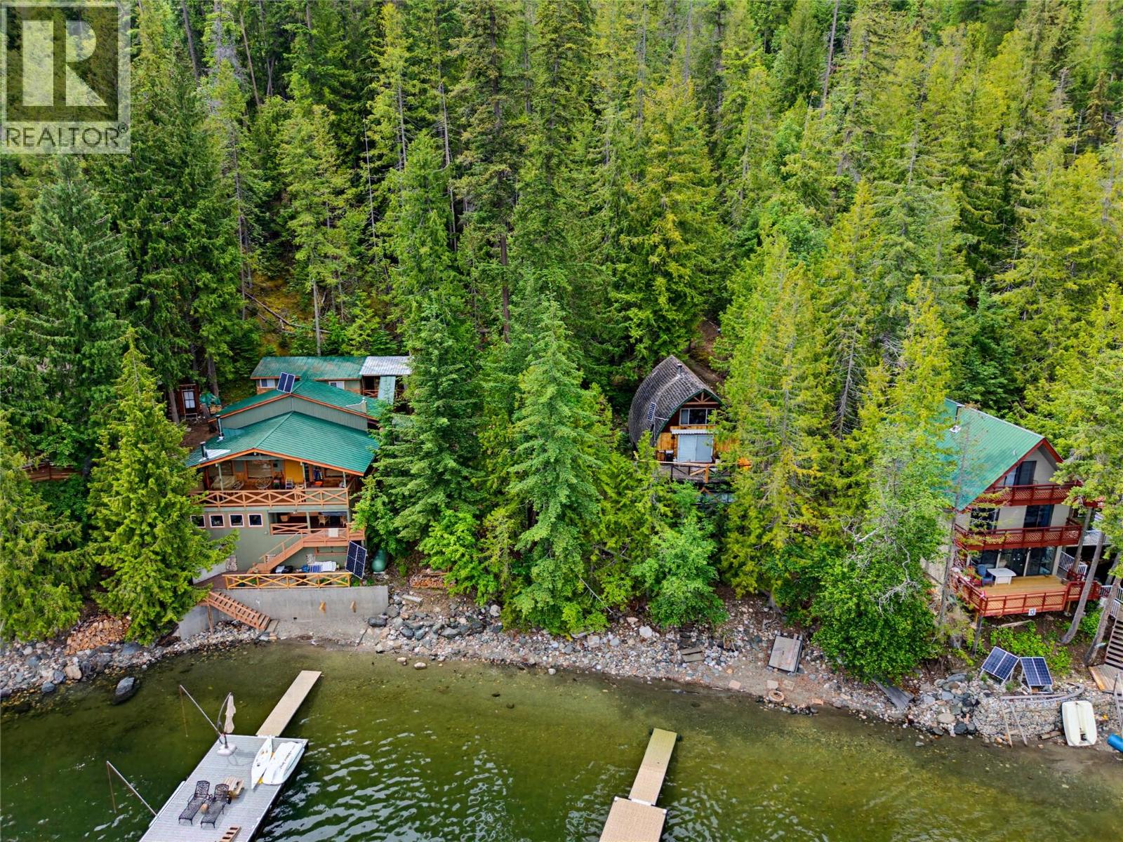  27 Crescent Bay, Sicamous