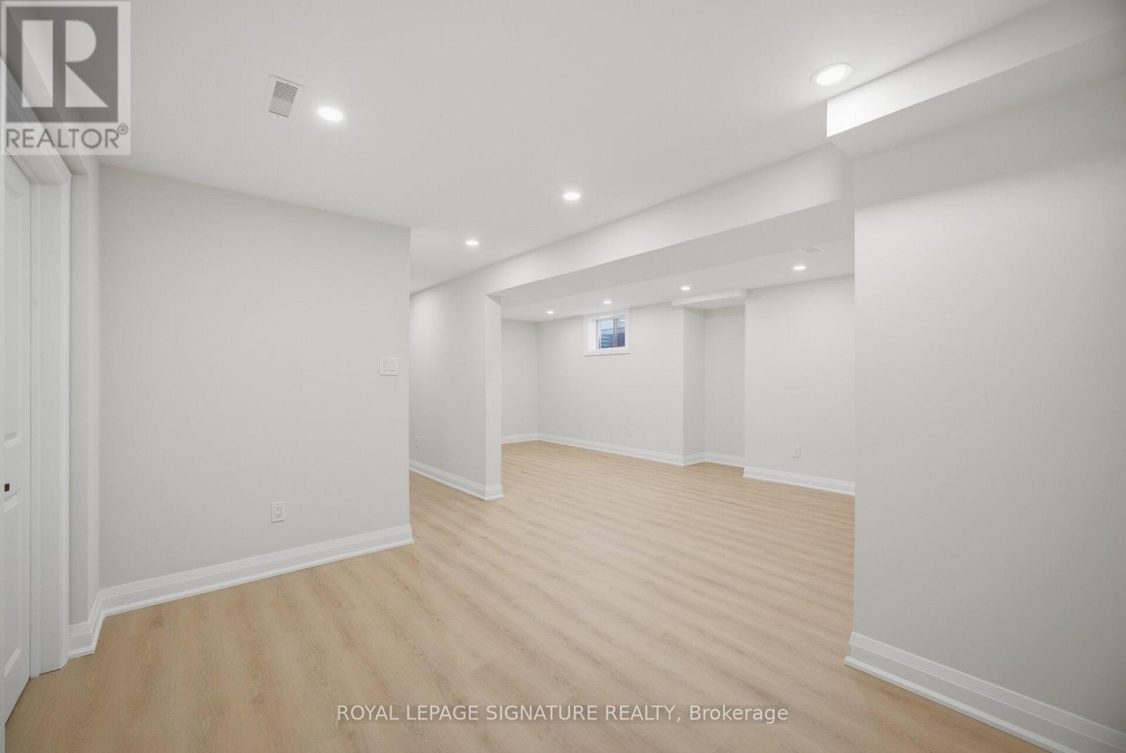 11 WESSENGER DRIVE - 40
