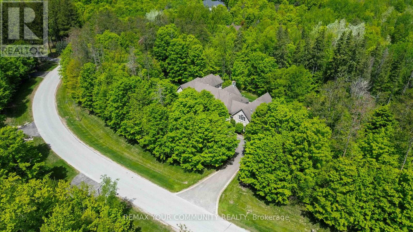 46 LAKE WOODS DRIVE - 45