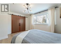 Living room - 2280 Wiseman Court, Mississauga, ON L5J1P2 Photo 8