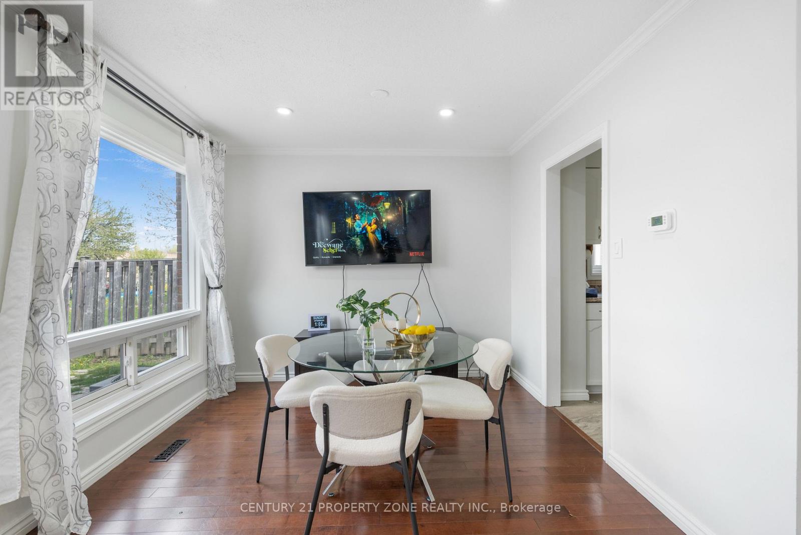 240 SIMMONS BOULEVARD - 5