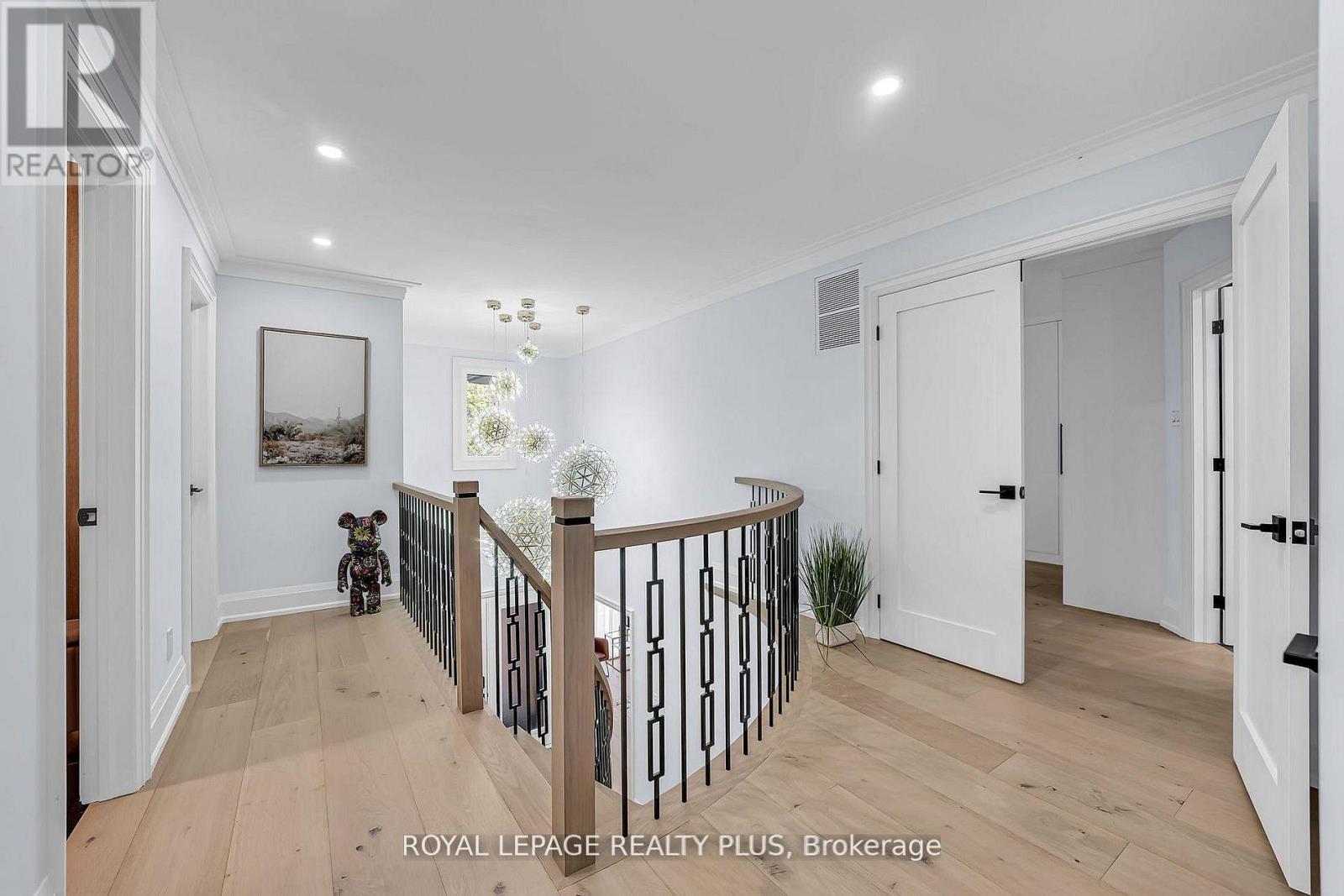 4344 DALLAS COURT - 22