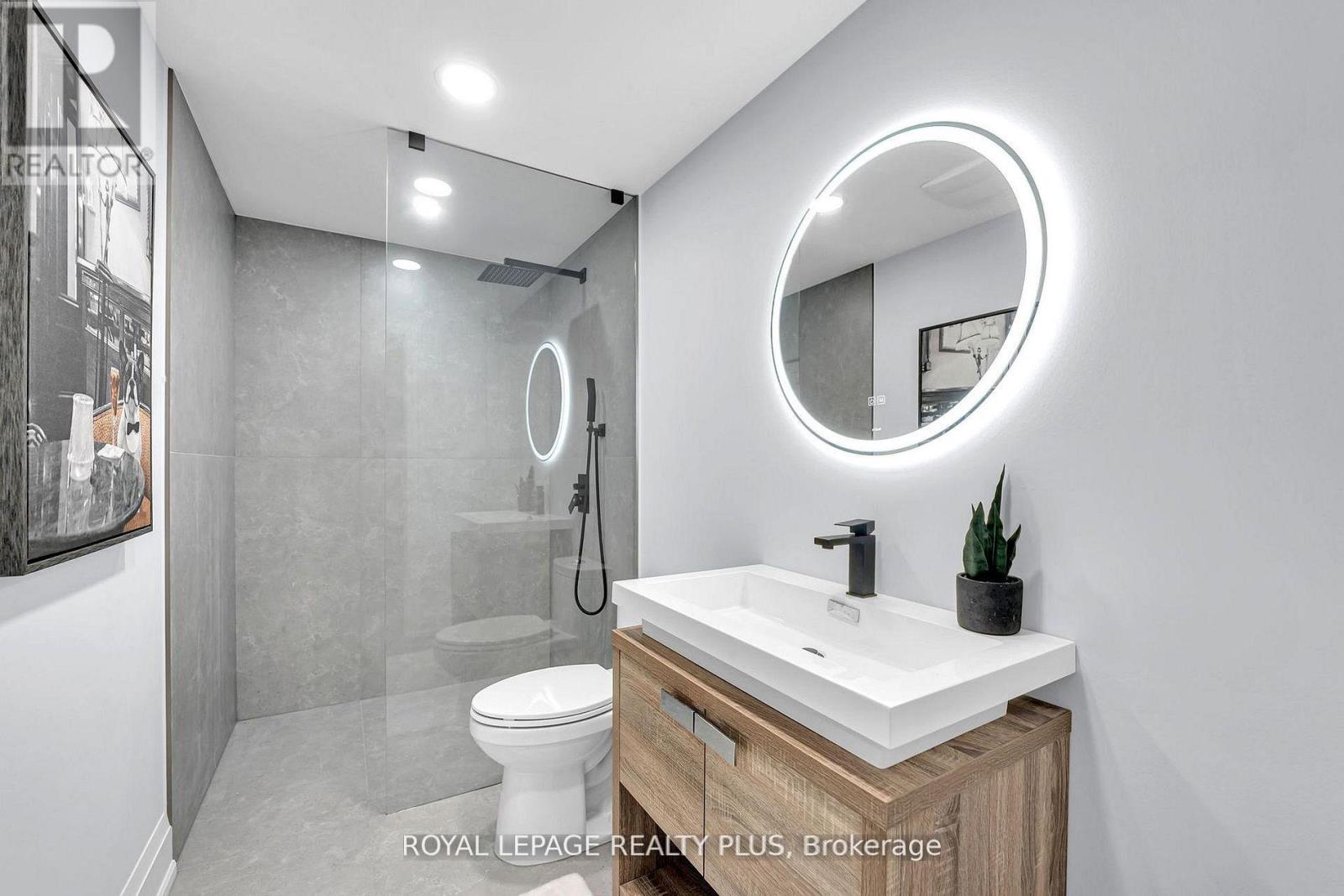 4344 DALLAS COURT - 42