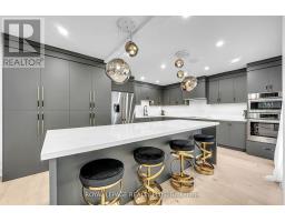 4344 Dallas Court, Mississauga, ON L4W4G7 Photo 16
