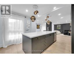 4344 Dallas Court, Mississauga, ON L4W4G7 Photo 18