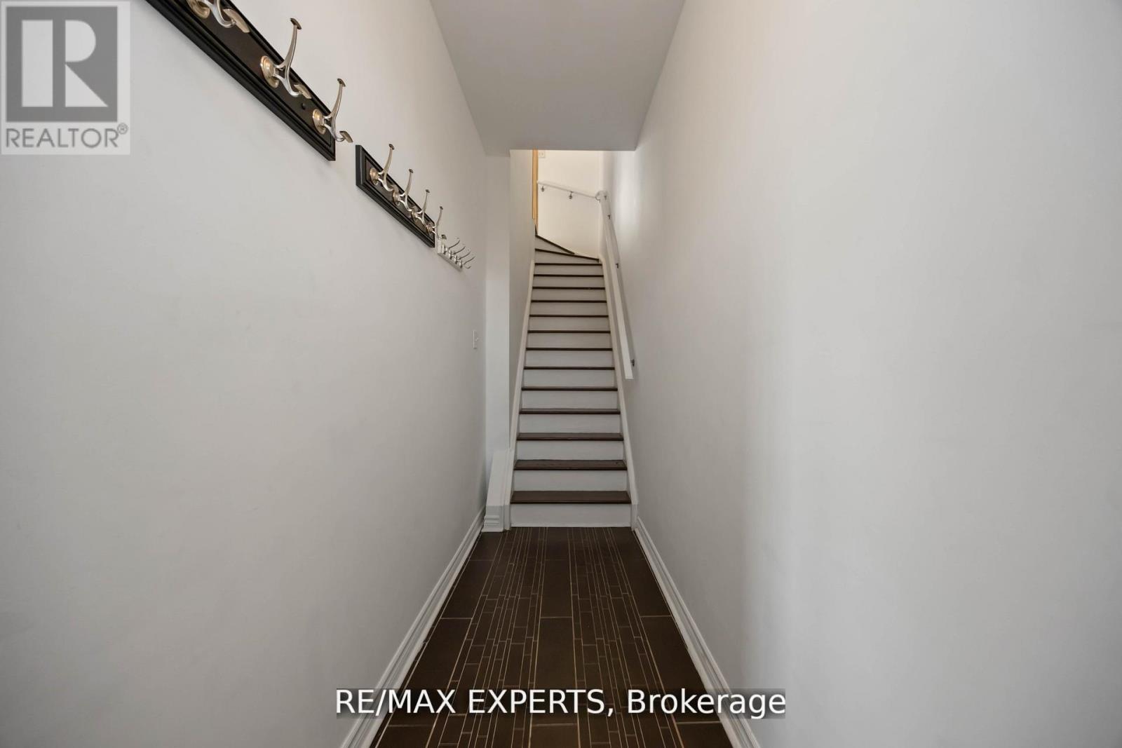 19B OAK STREET - 12