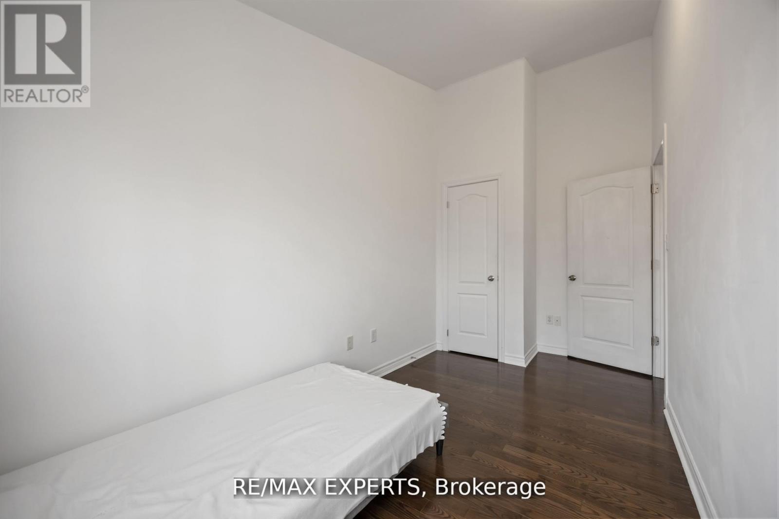 19B OAK STREET - 36