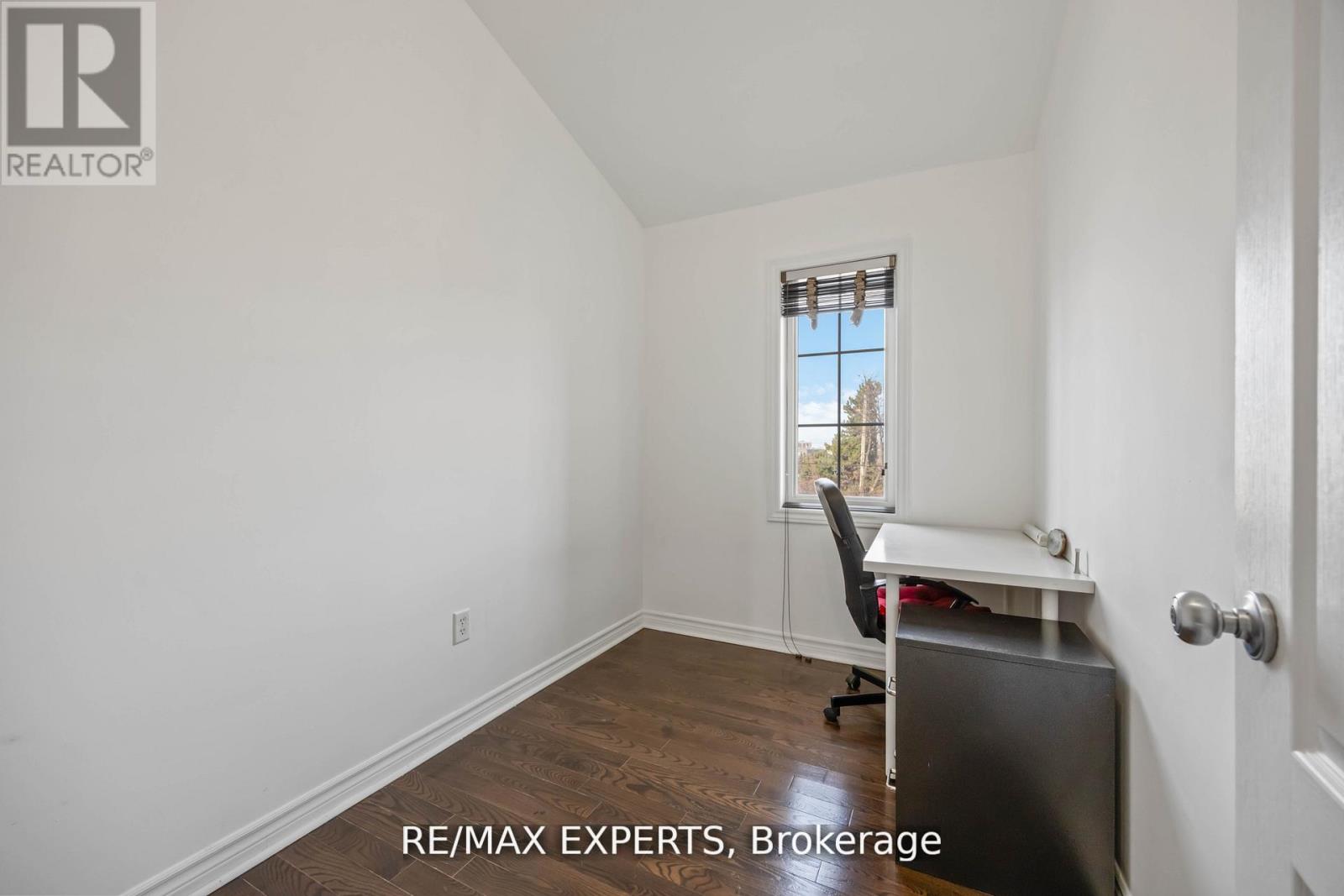 19B OAK STREET