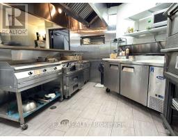 #100 - 700 Dorval Drive, Oakville, ON L6K3V3 Photo 23