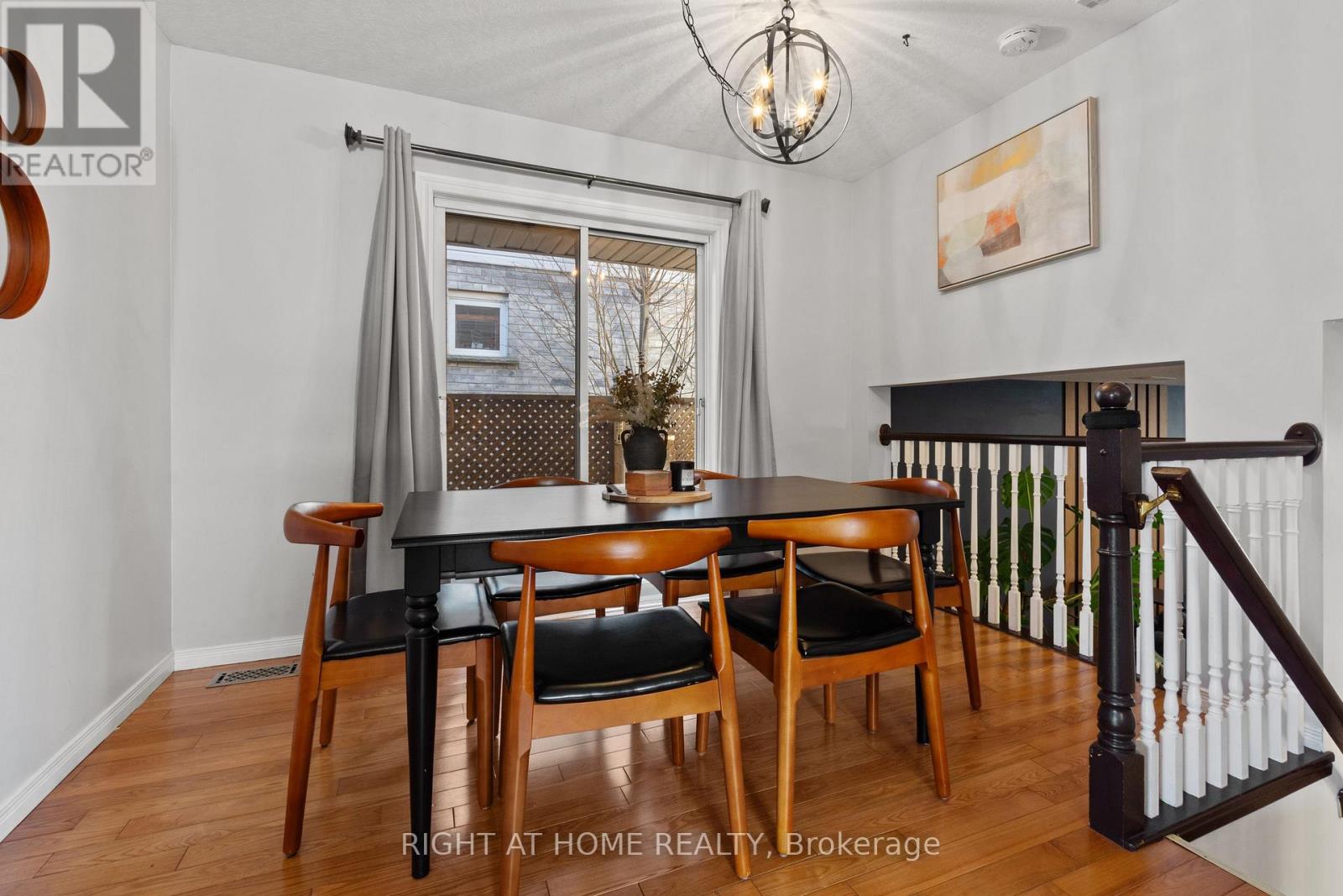 15 SETTLERS ROAD - 16
