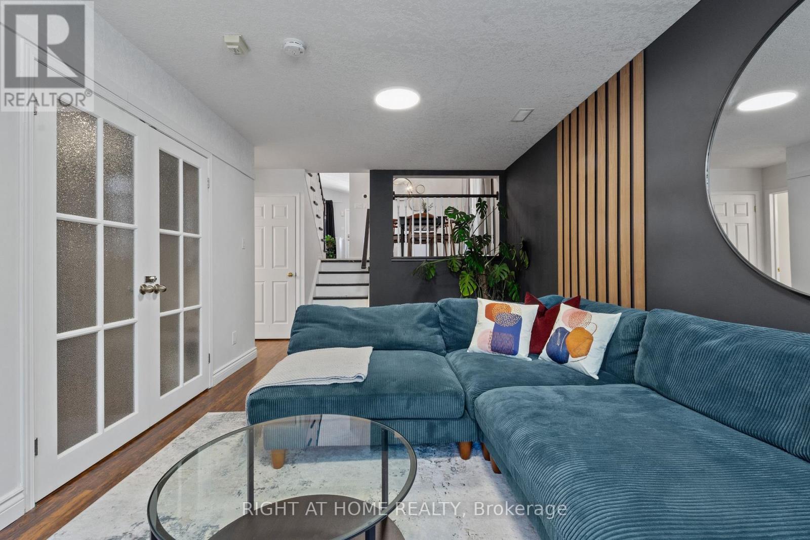 15 SETTLERS ROAD - 29