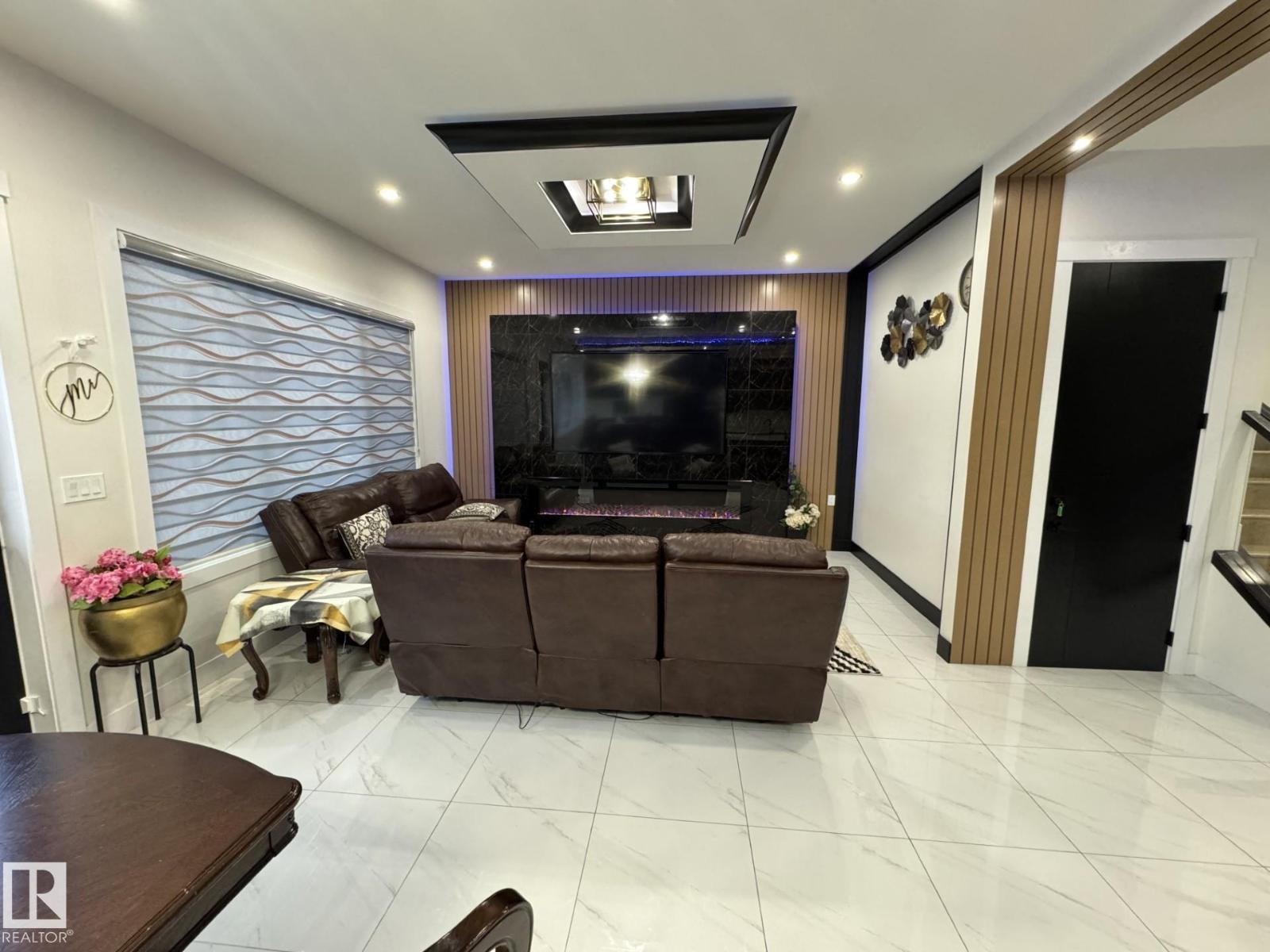 2123 18 AV NW - 6