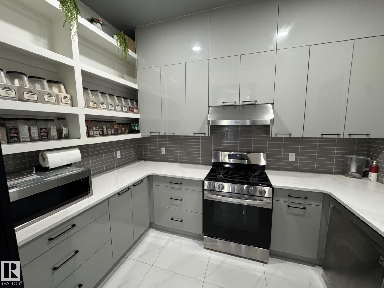 2123 18 AV NW - 15