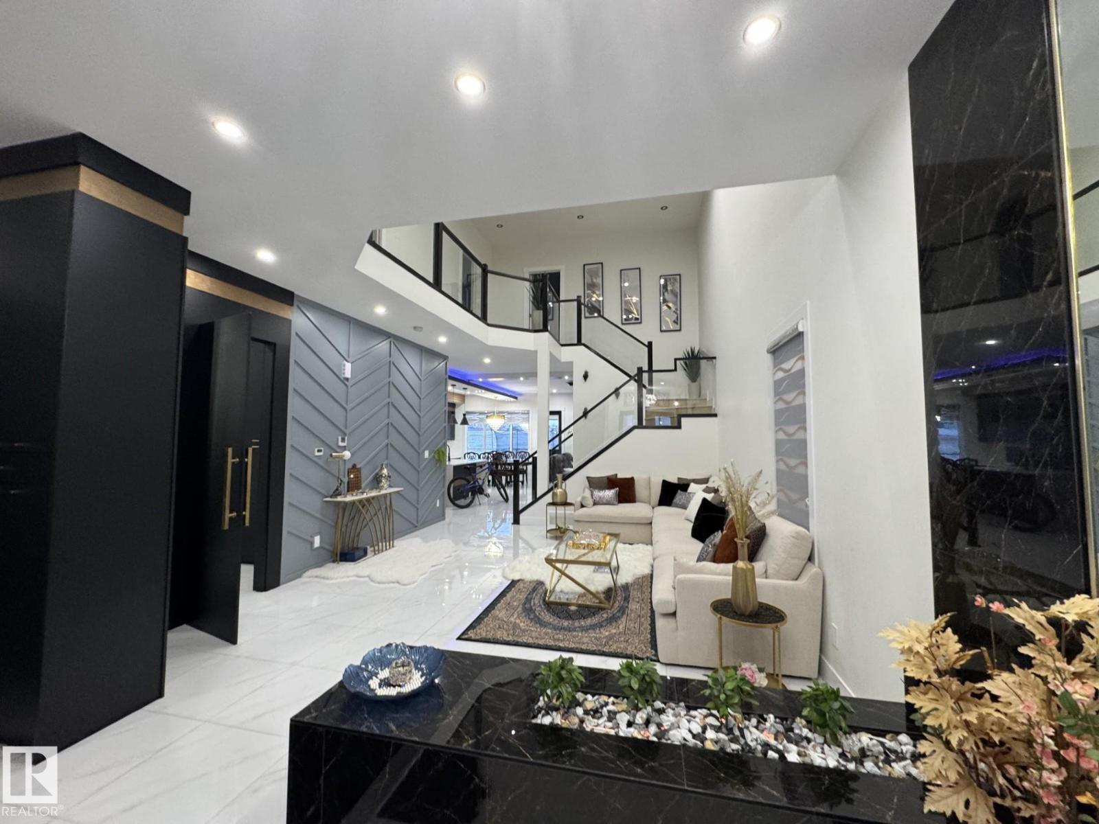2123 18 AV NW - 24