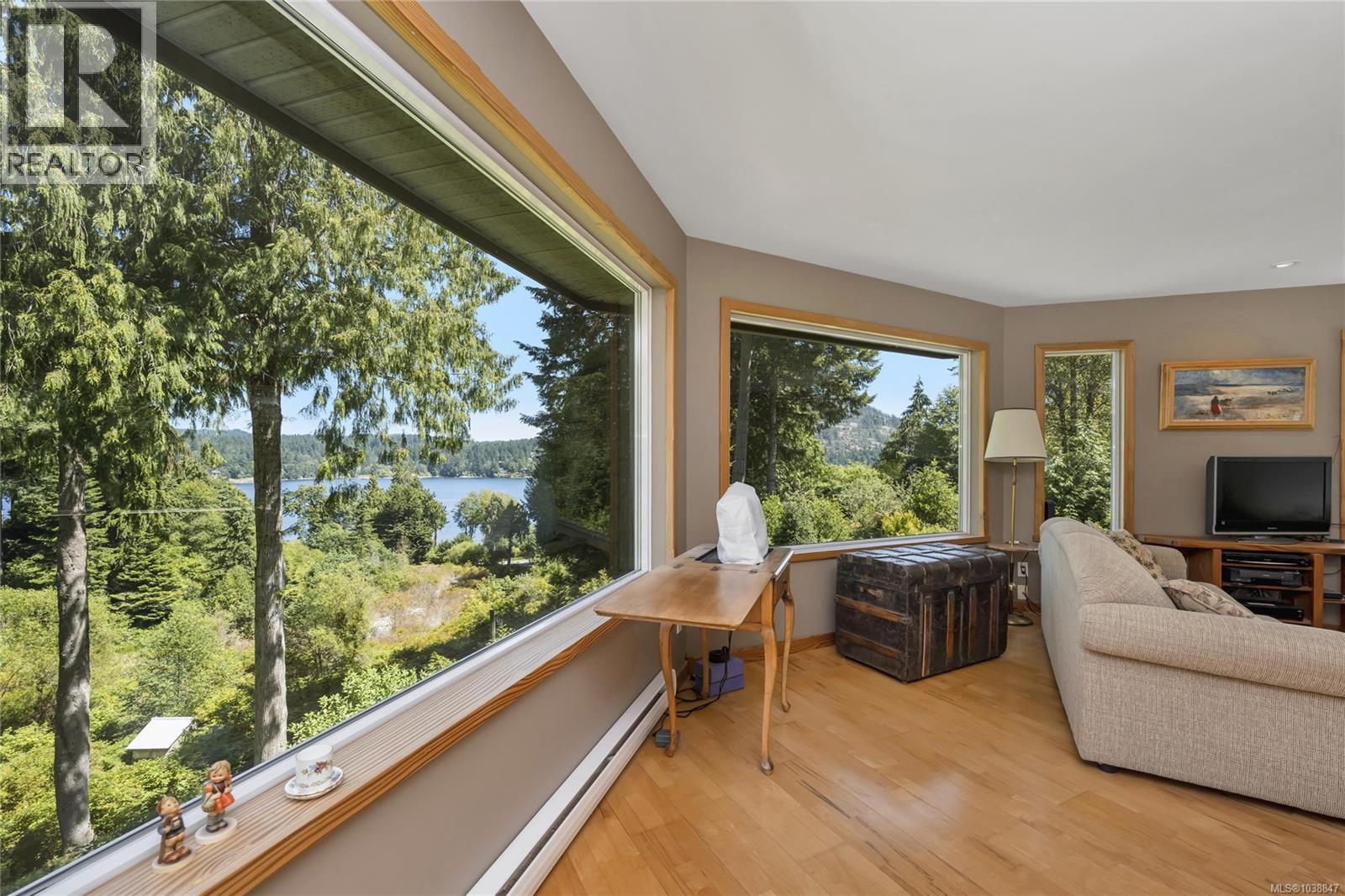 412 Isabella Point Rd, Salt Spring