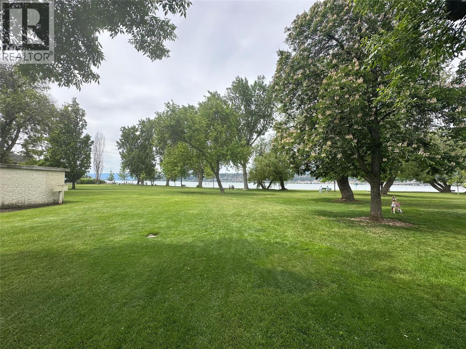 432 Wardlaw Avenue - 31
