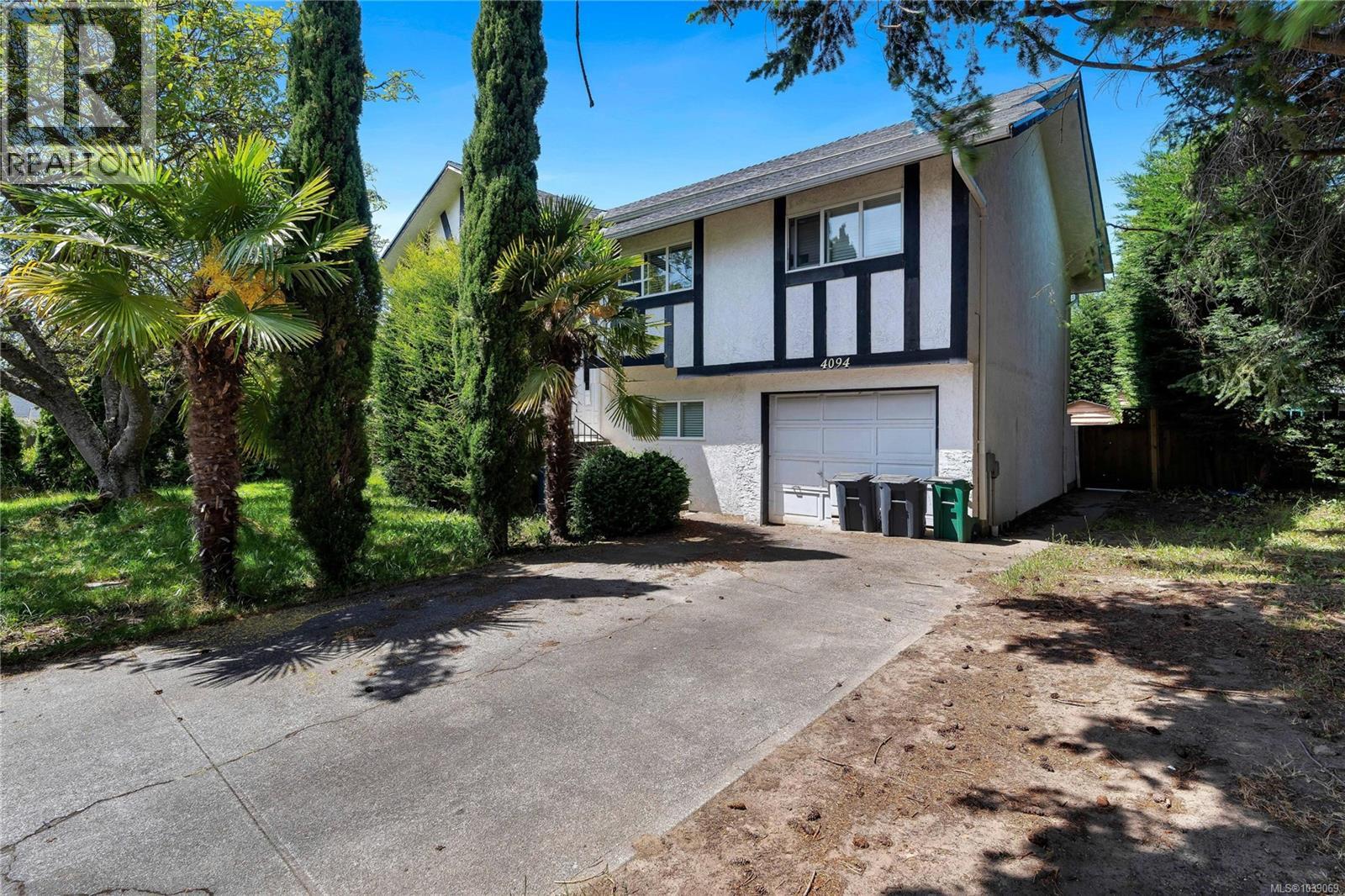 4094 Dawnview Cres - 1