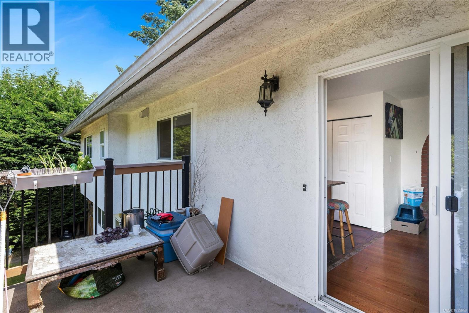 4094 Dawnview Cres, Saanich