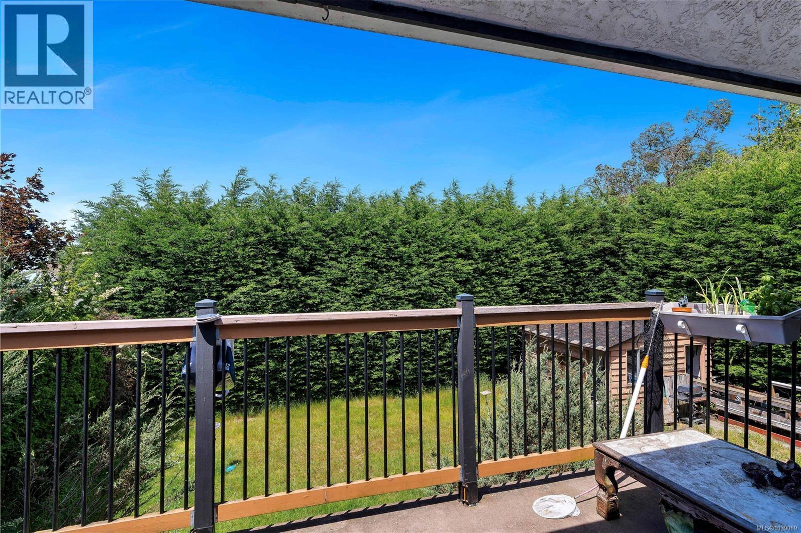 4094 Dawnview Cres - 19
