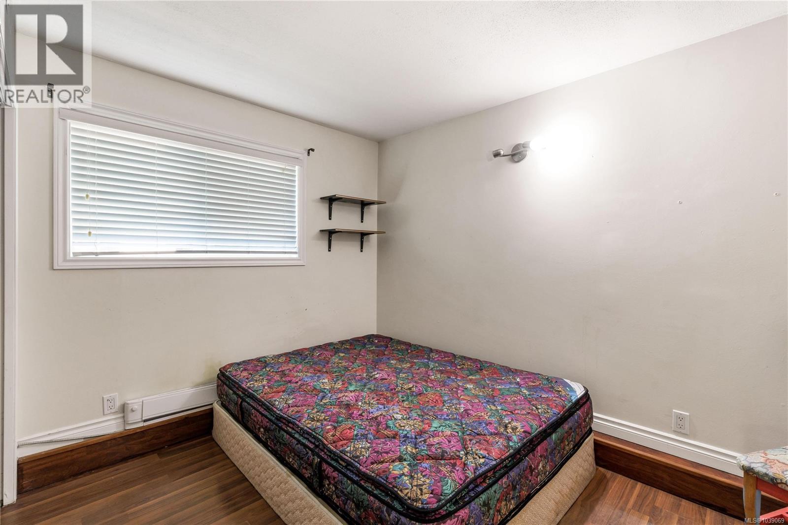 4094 Dawnview Cres - 34