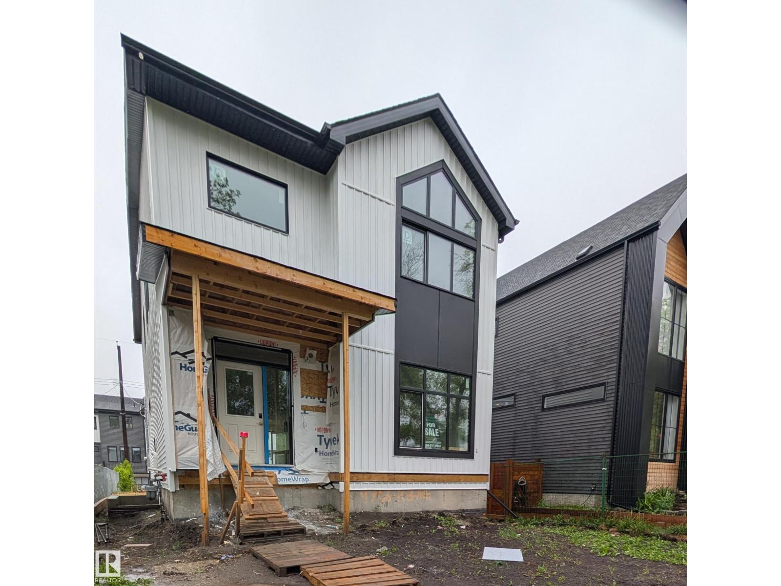 14706 103 AV NW NW exterior