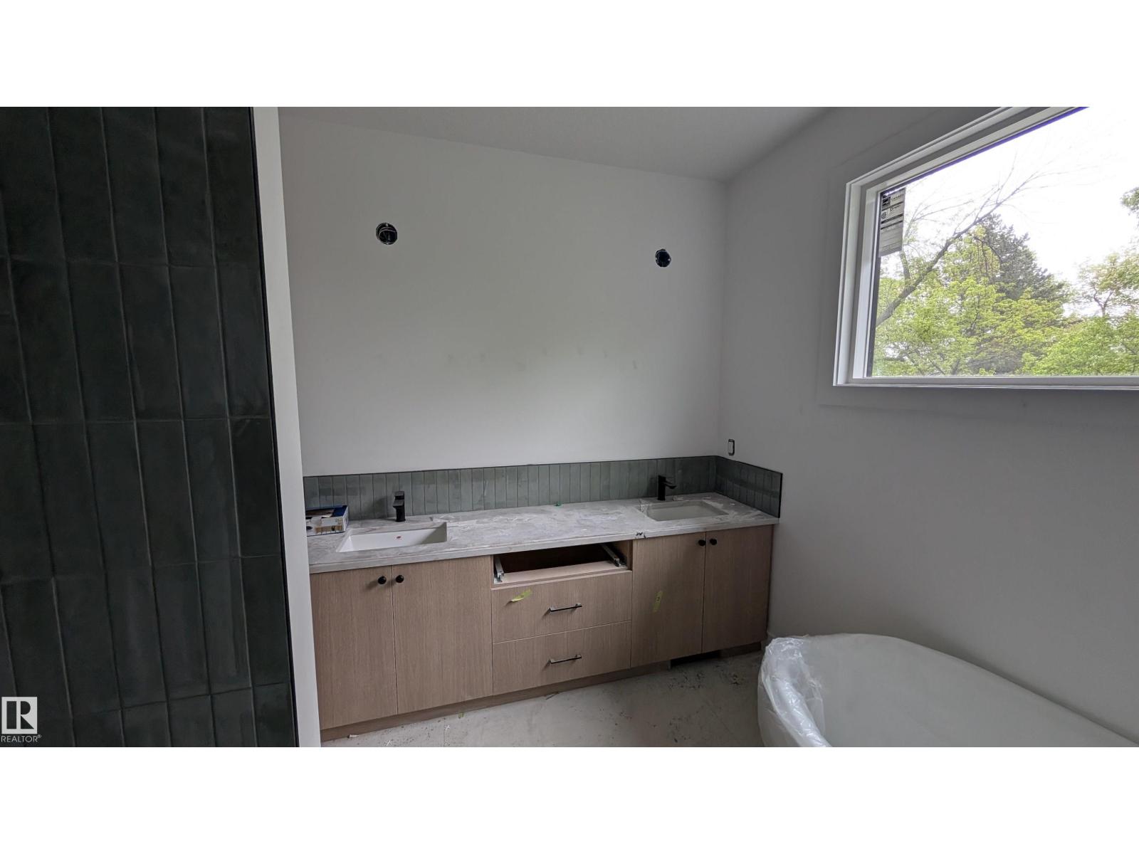 14706 103 AV NW NW - 9
