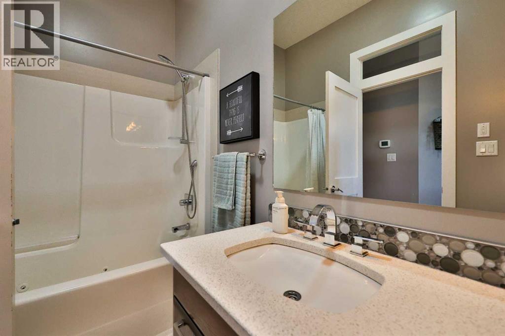 739 Northridge Avenue — photo 24